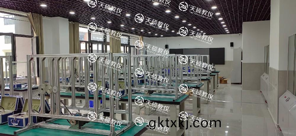 機(ji)械設(she)計(ji)實(shi)訓室(shi)